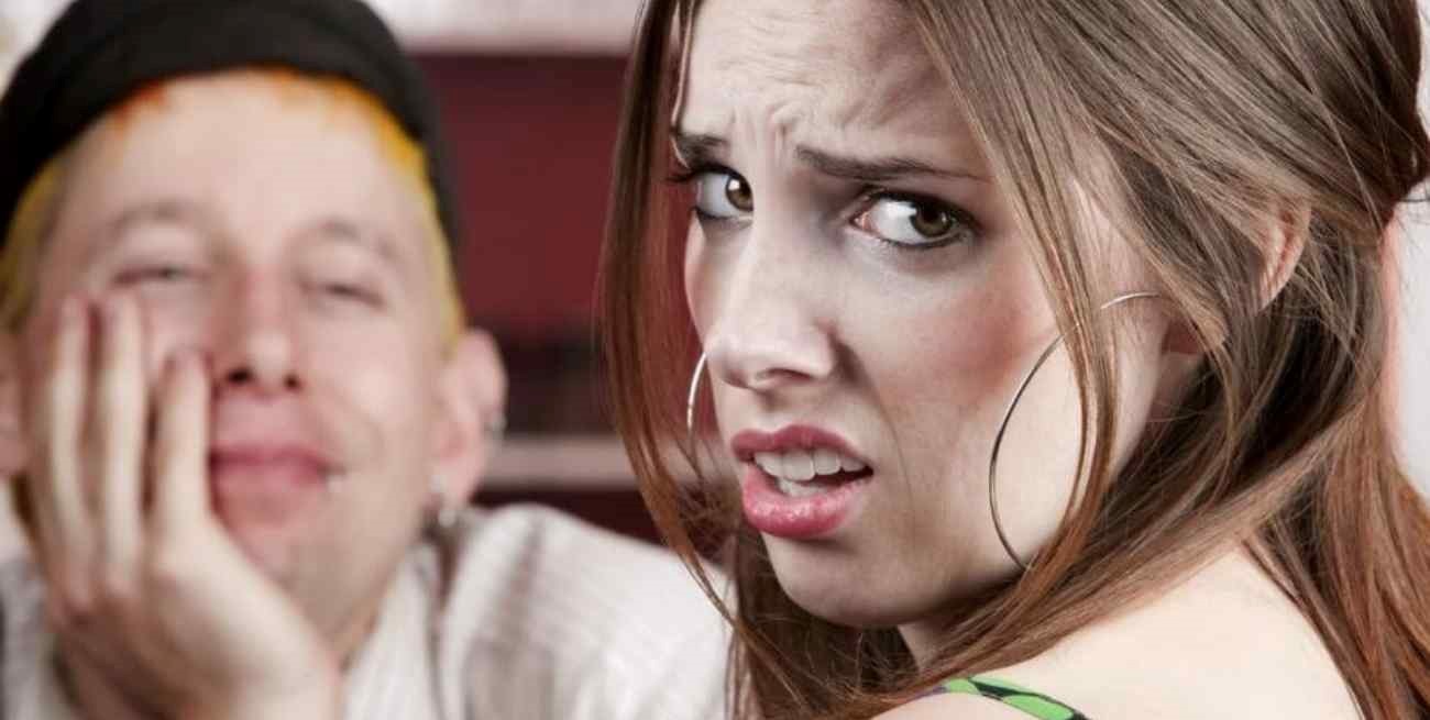 Un estudio británico reveló que los hombres son más idiotas que las mujeres