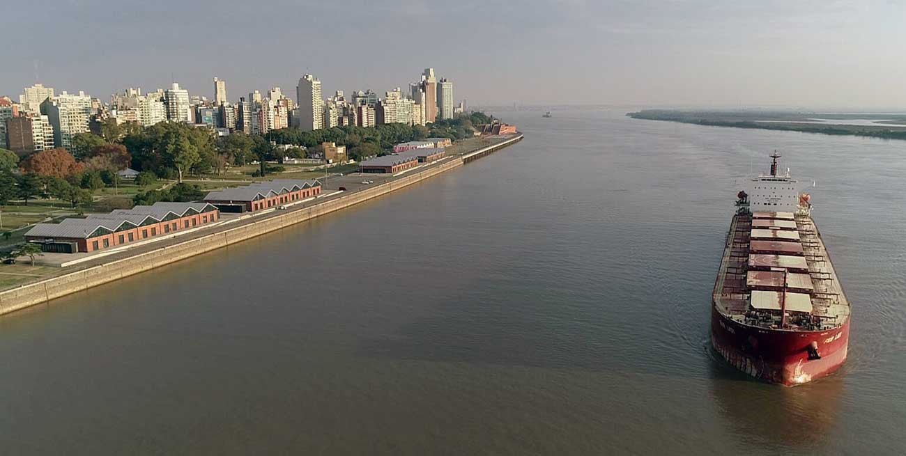 Un santafesino preside el Ente de Control de la vía navegable 