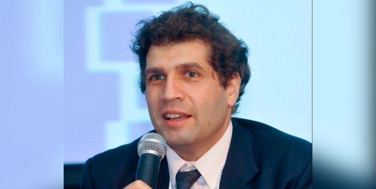 Chodos calificó de "antipatrias" a tres economistas de la oposición que llamaron al FMI para bloquear ayudas