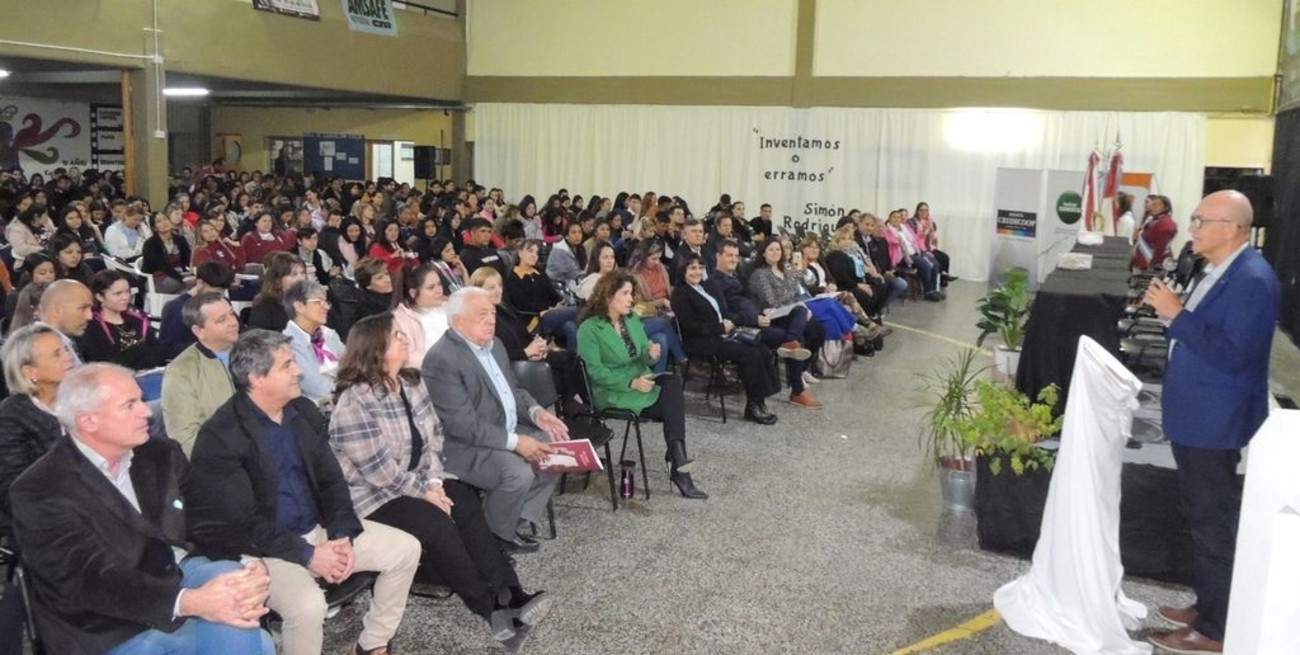 El Colegio Superior Nº 42 fue sede del 4to. Congreso Educativo