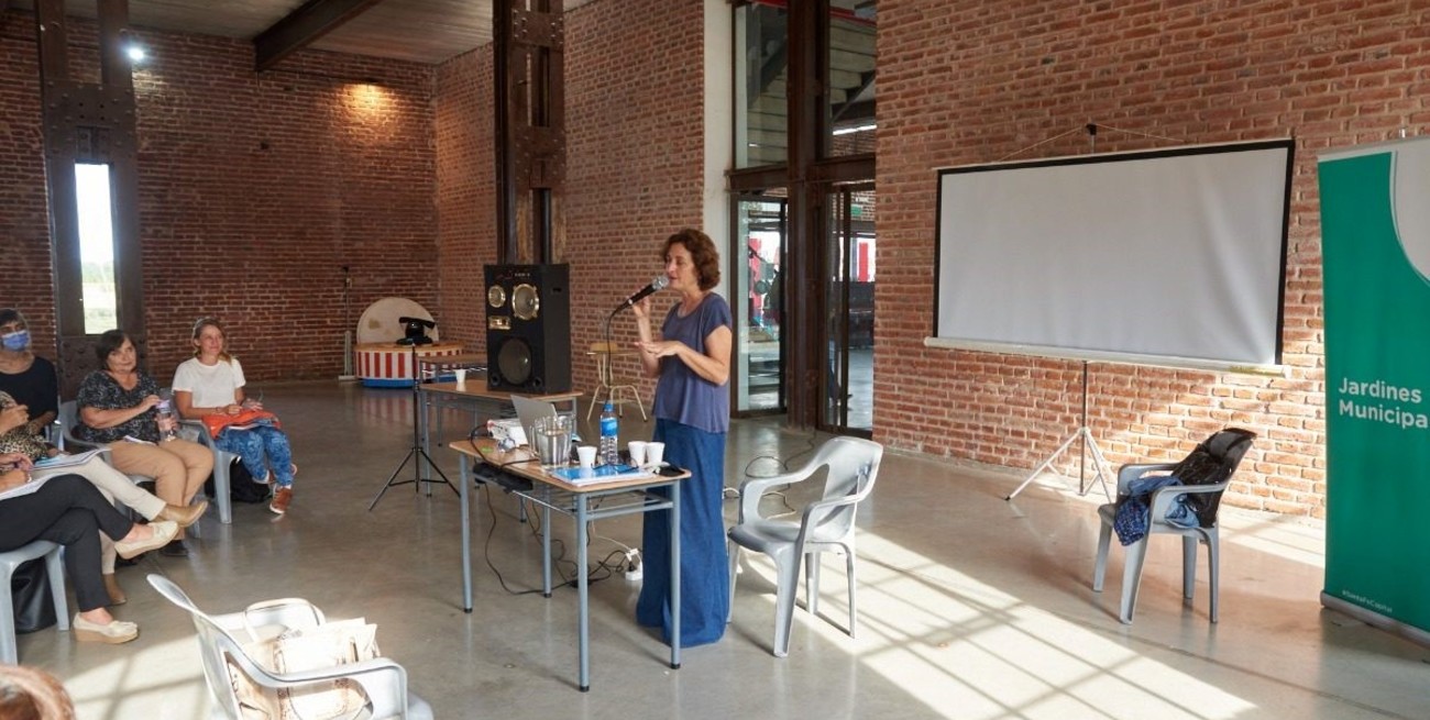 Laura Singer disertará en Santa Fe