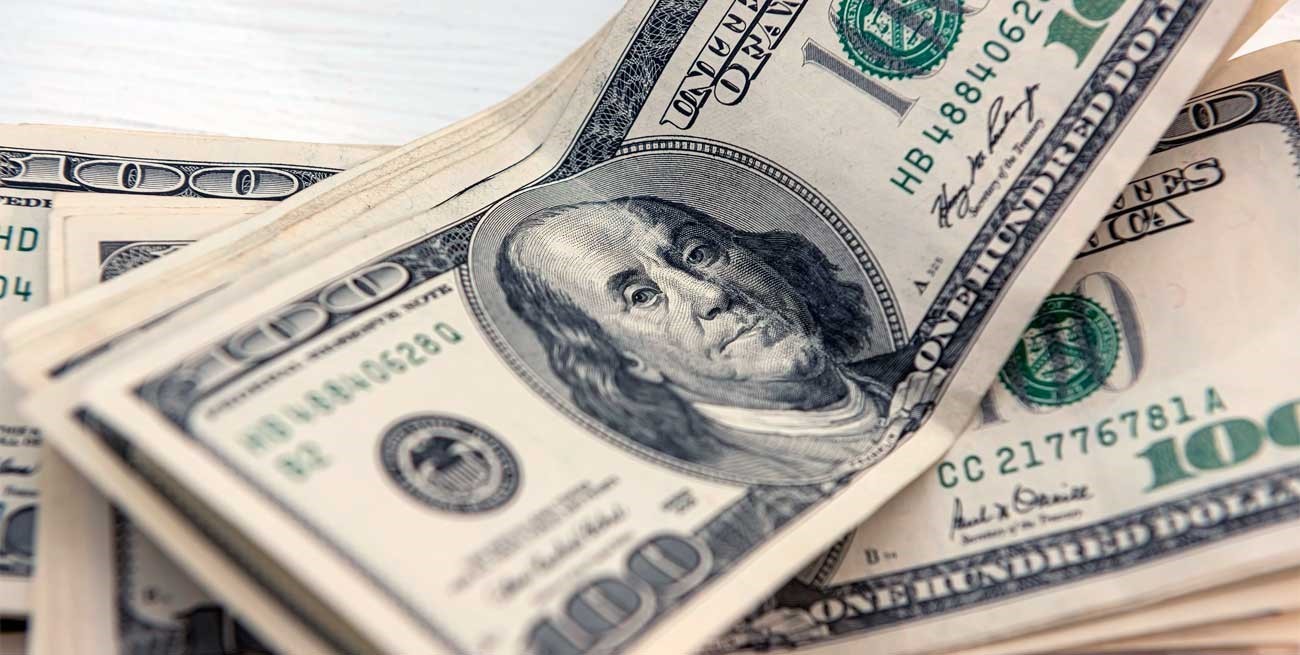 Jornada estable para el dólar blue: a cuánto cerró este jueves