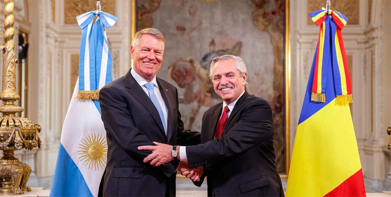 Alberto Fernández culpa a "la derecha" por la suba del dólar blue y sostiene a Pesce en el Banco Central