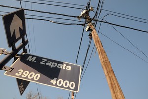 Una alarma comunitaria colocada en M. Zapata al 3900. Los vecinos y hasta funcionarios municipales coinciden en que estos dispositivos disuasivos de los delincuentes dan buenos resultados. Crédito: Archivo El Litoral / Flavio Raina