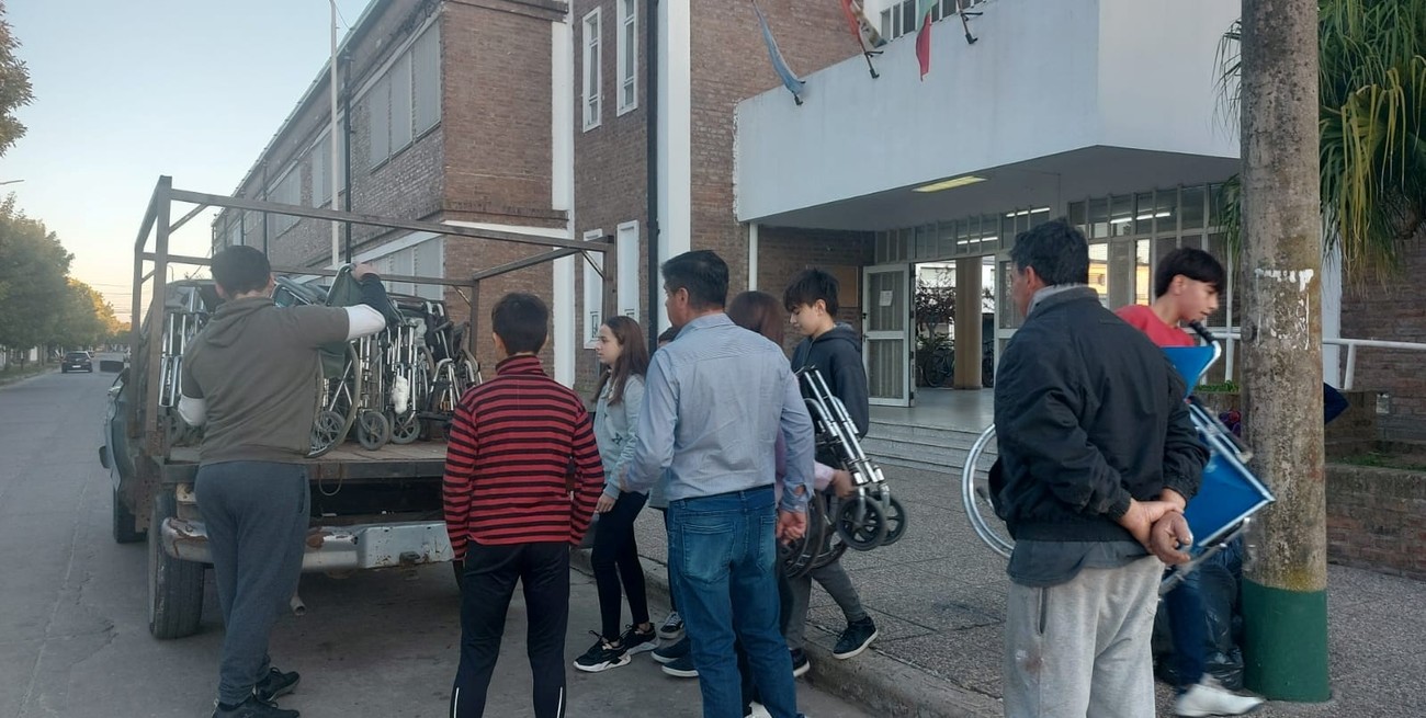El Club de Leones y la Escuela Técnica de Coronda, juntos en la solidaridad y el servicio