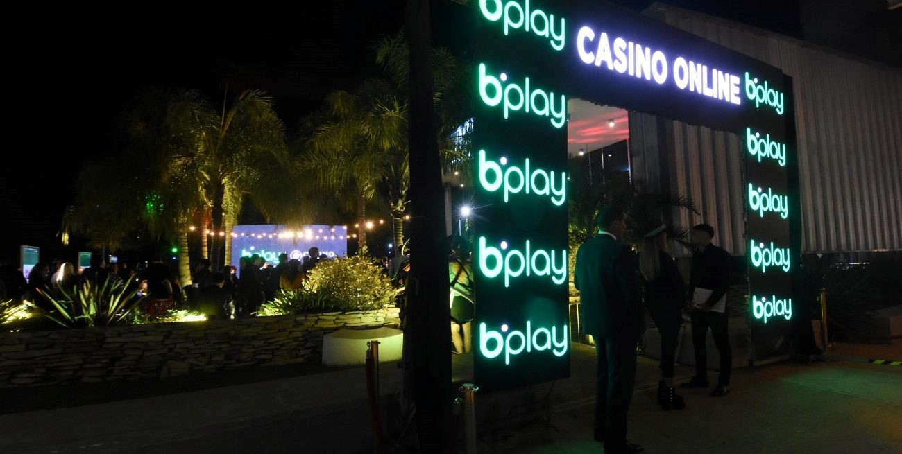 bplay celebró un evento en Casino Santa Fe para reconocer a sus clientes más fieles