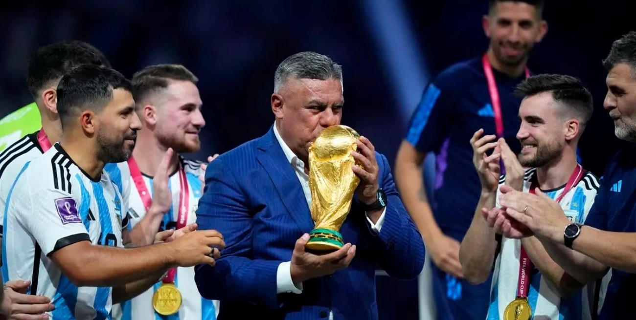 Presentaron una denuncia contra "Chiqui" Tapia por supuesto fraude en los dos últimos partidos de Argentina