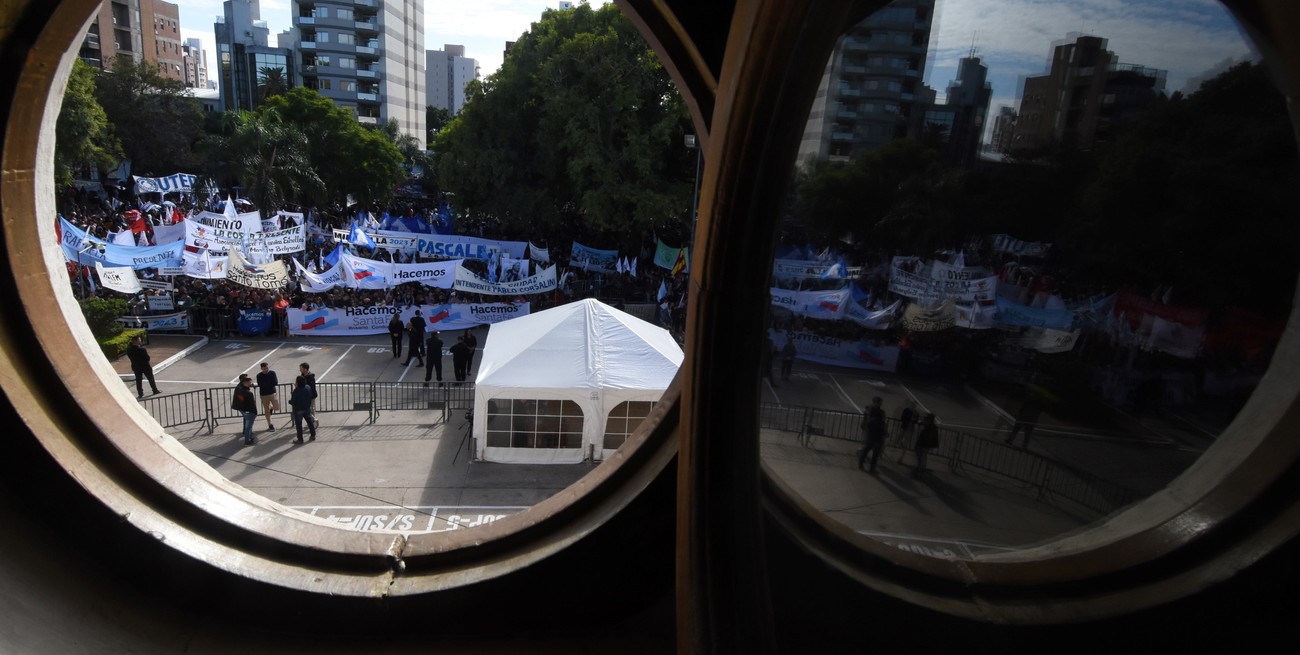 Apertura de sesiones: calor afuera, frialdad en Legislatura