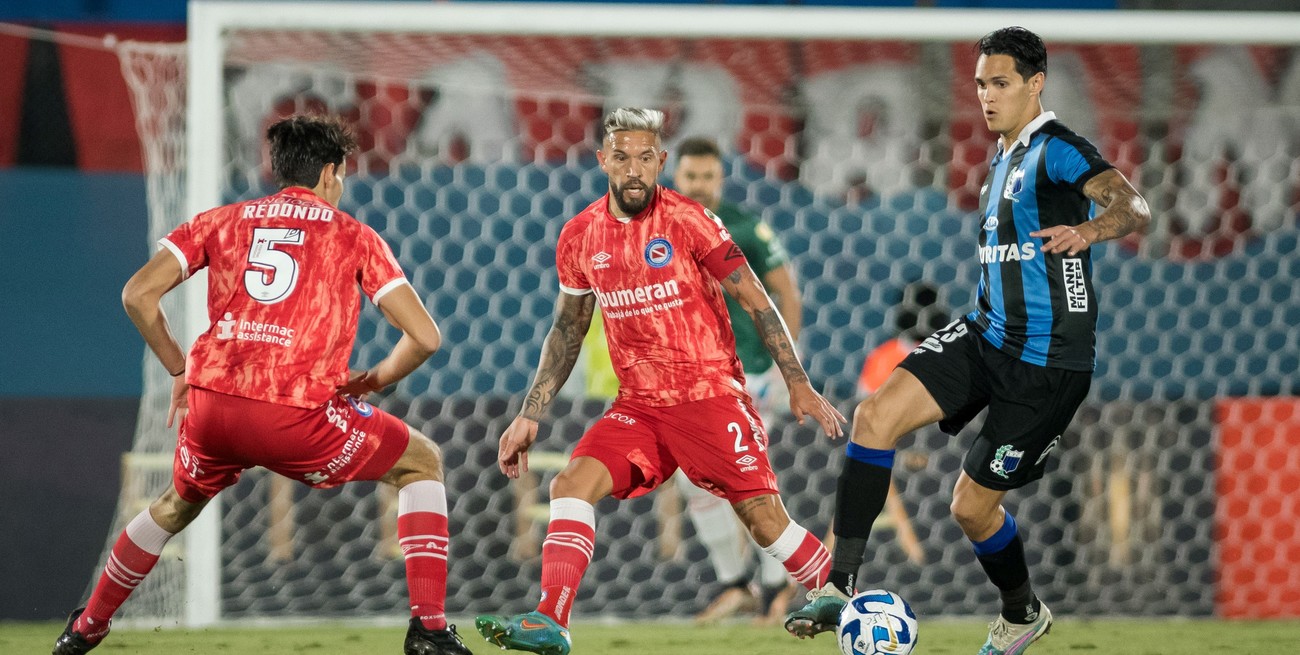 Argentinos empató con Liverpool en Uruguay y sigue invicto en la Copa Libertadores