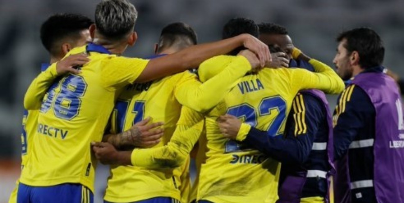 Boca venció a Colo Colo en Chile y lidera el Grupo F