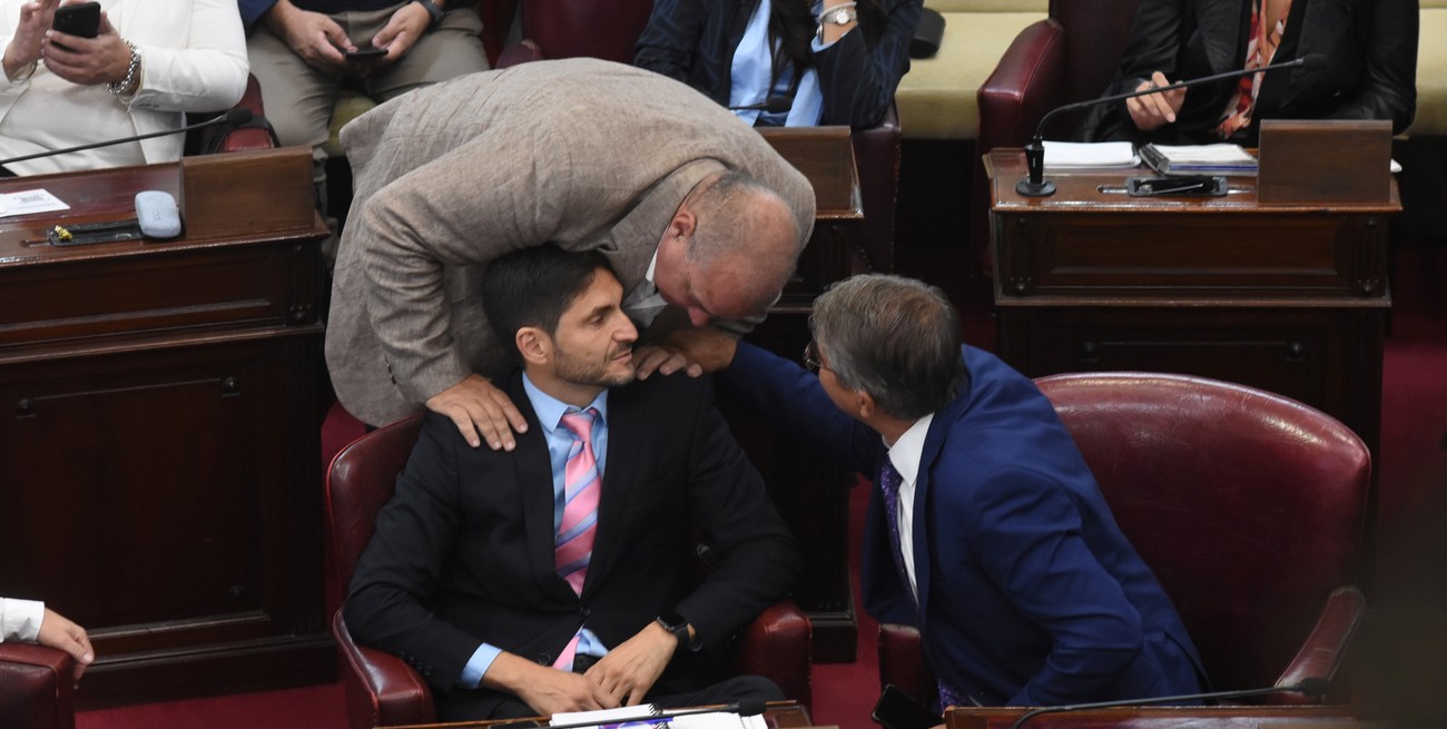 Buenos modales entre radicales