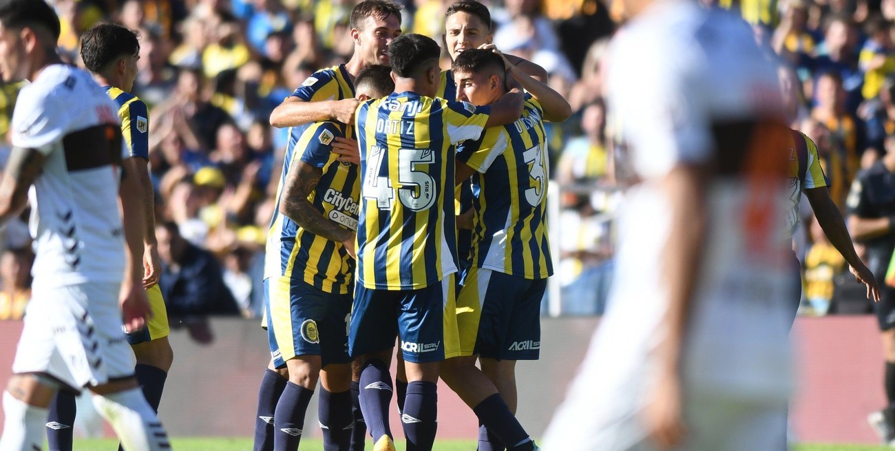 Rosario Central goleó a Platense y se mantiene cerca de la pelea