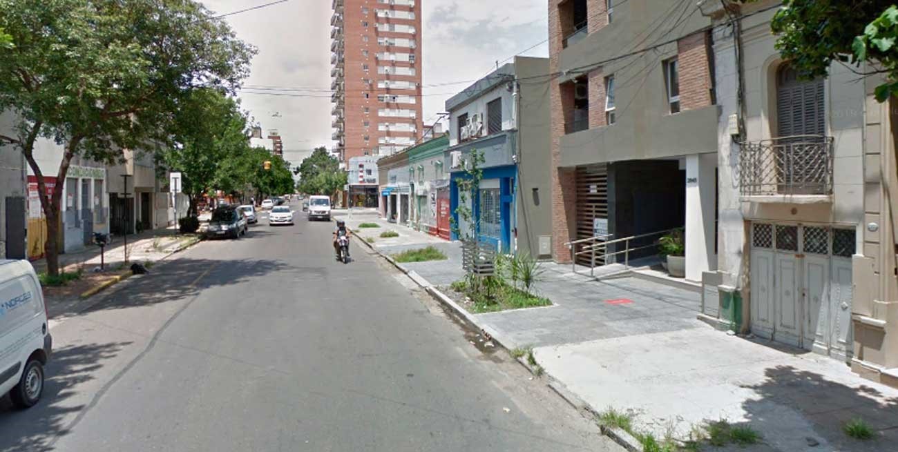 Descolgó una bici del balcón en un 2° piso del centro de Santa Fe