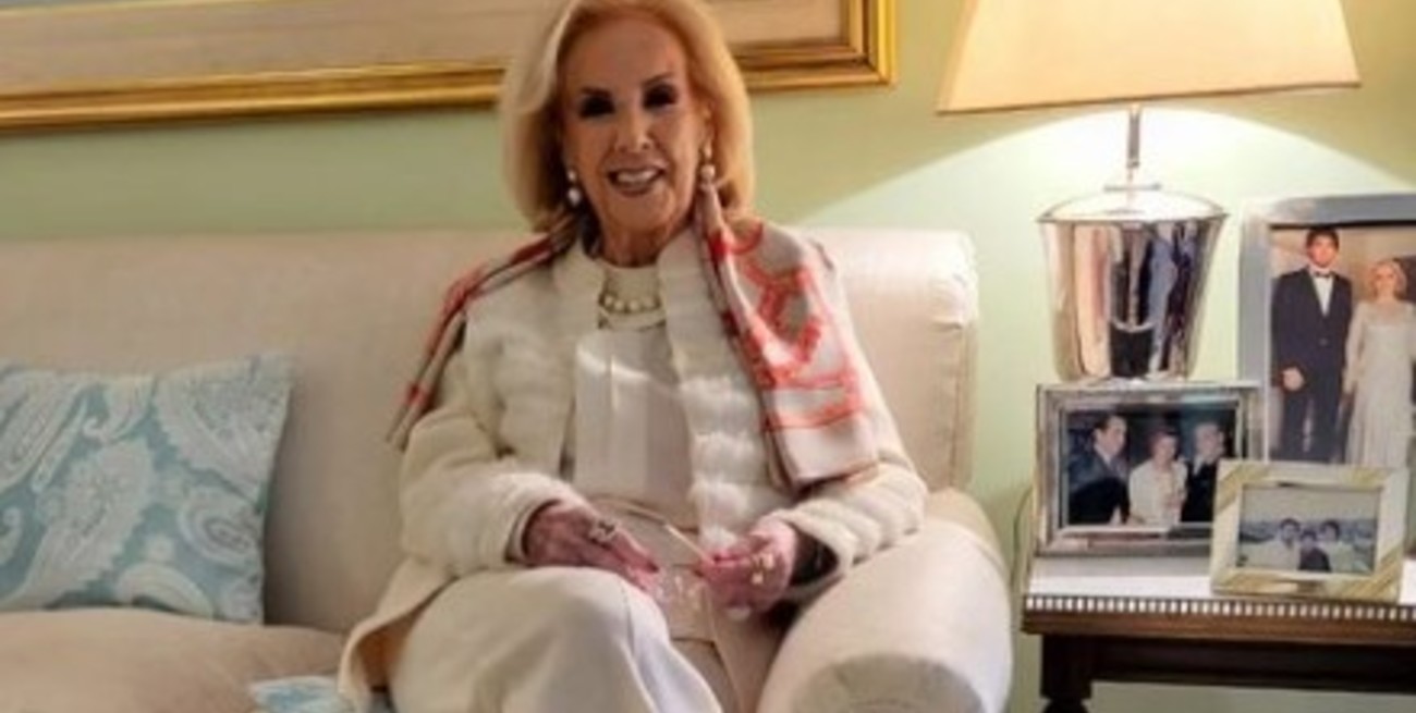 Teté Coustarot mostró el "presente fantástico" de Mirtha Legrand