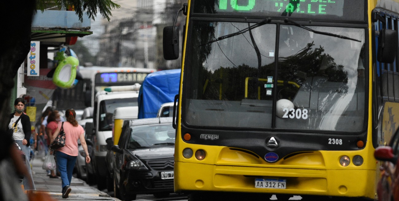 Prórroga de fondos para el transporte público del interior 