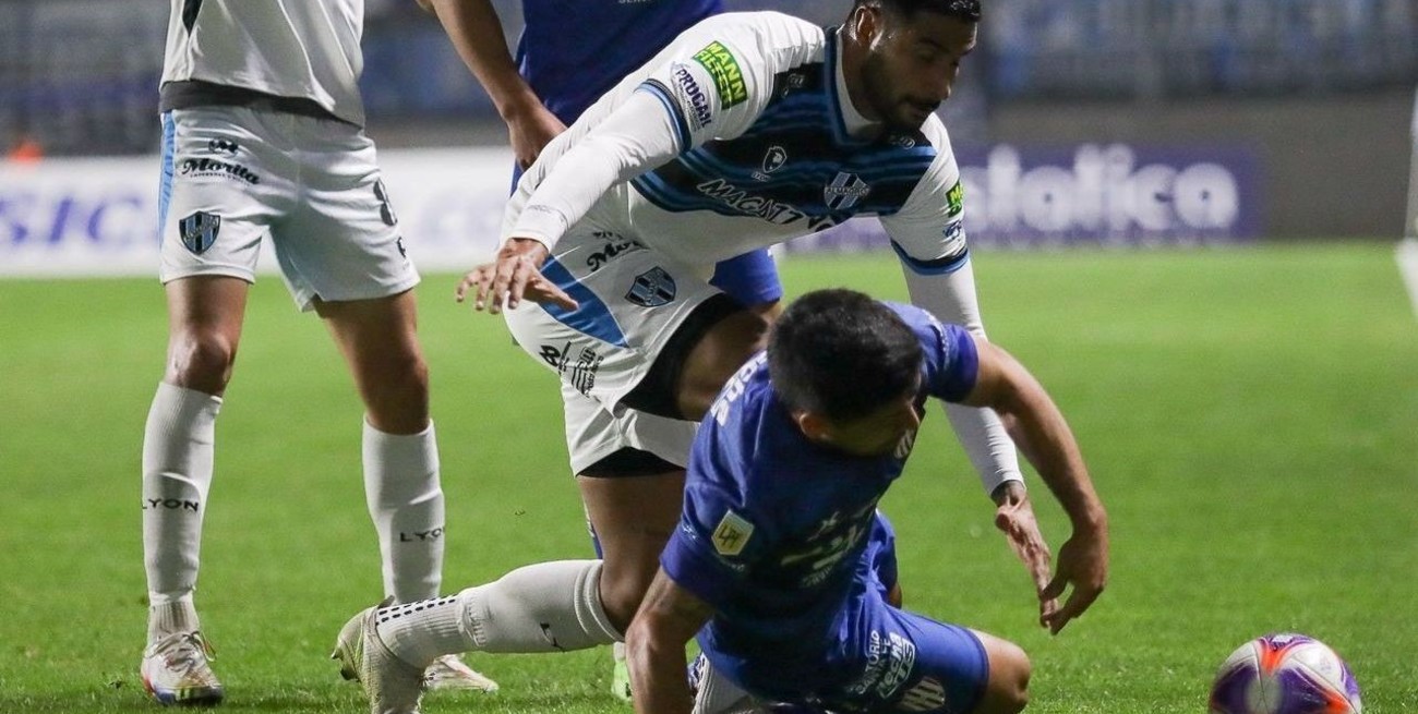 Unión no despierta ni ante un equipo de la B: quedó eliminado de la Copa Argentina