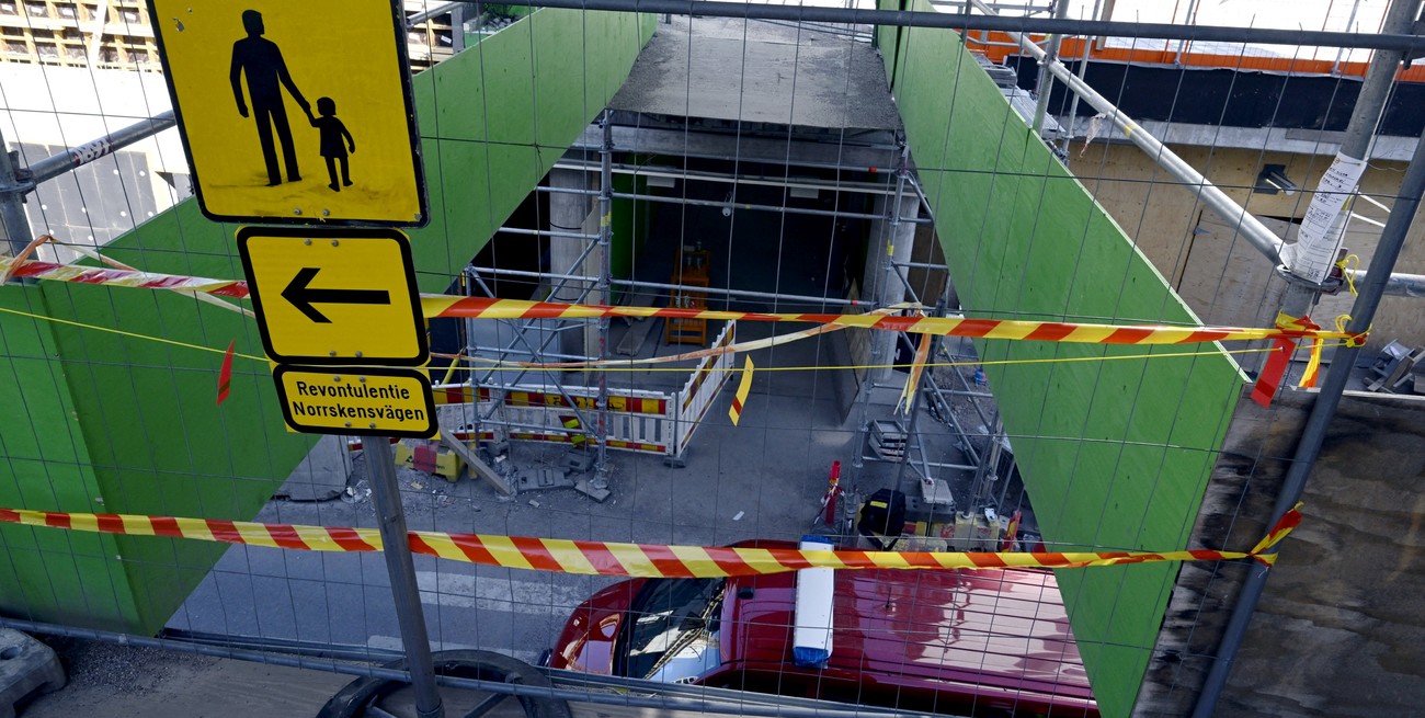 Colapsó una pasarela en Finlandia y dejó casi 30 heridos, la mayoría niños