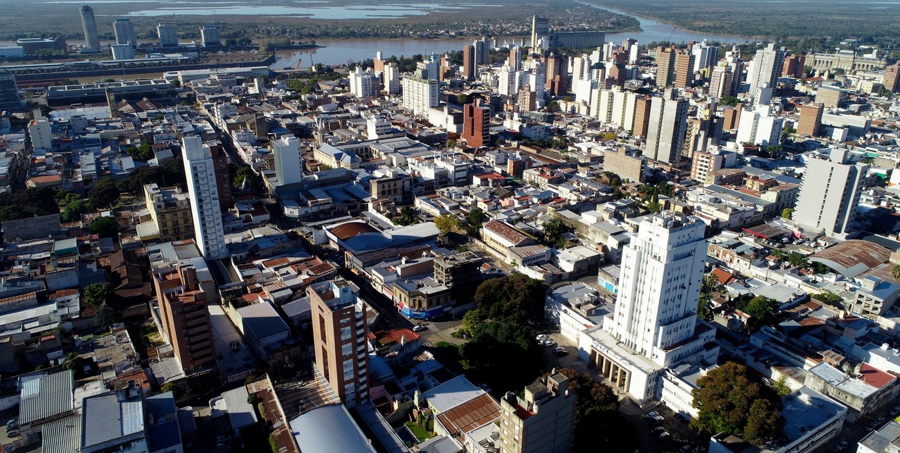 Perotti impulsa ley para la autonomía municipal