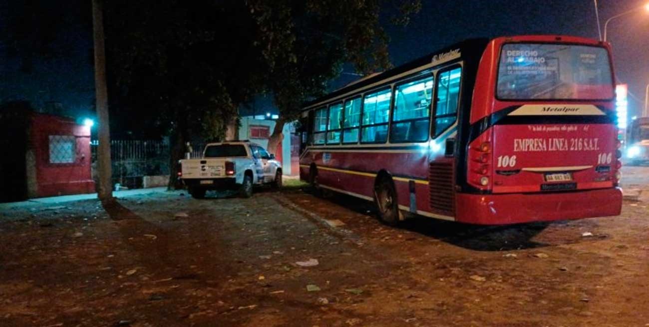 Otra vez violencia en un colectivo de Buenos Aires: noquearon al conductor y lanzaron un paro