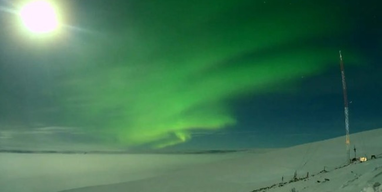 Así se ven las auroras australes desde la base Belgrano II, en la Antártida Argentina