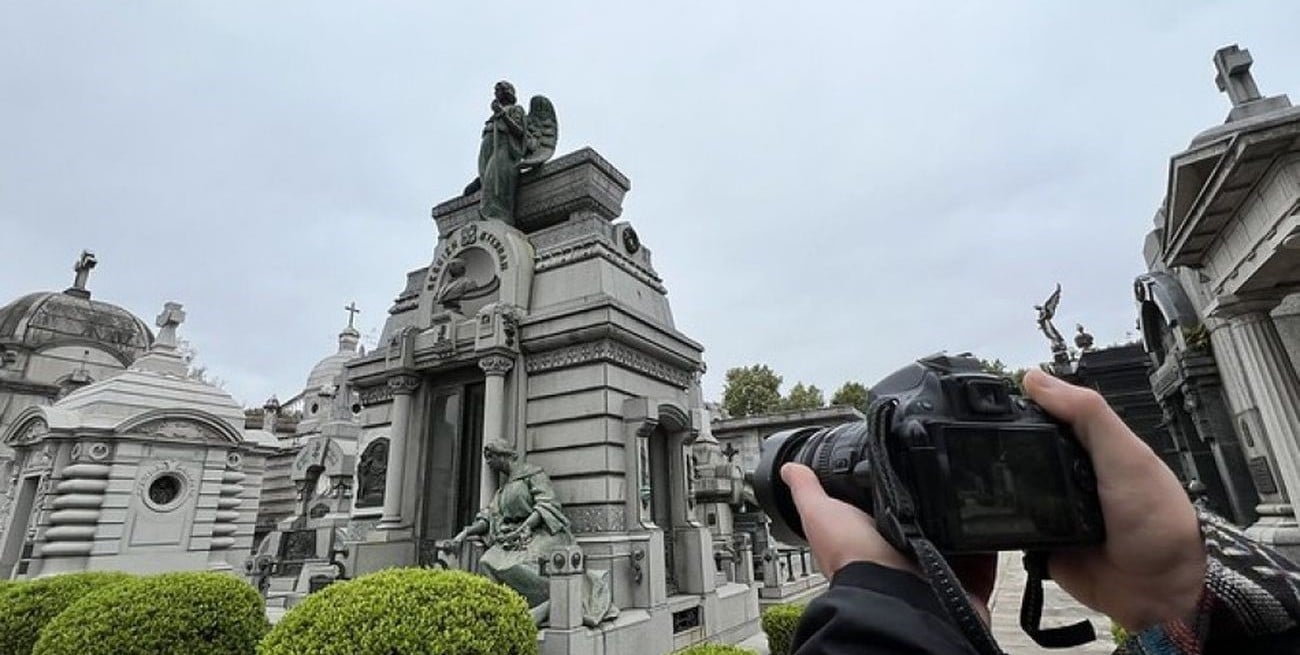 El cementerio El Salvador ofrece un recorrido guiado diurno

