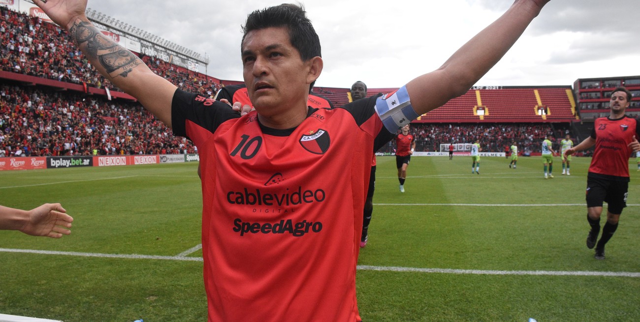 Llega el Pulga Rodríguez y Colón presenta el descargo en AFA