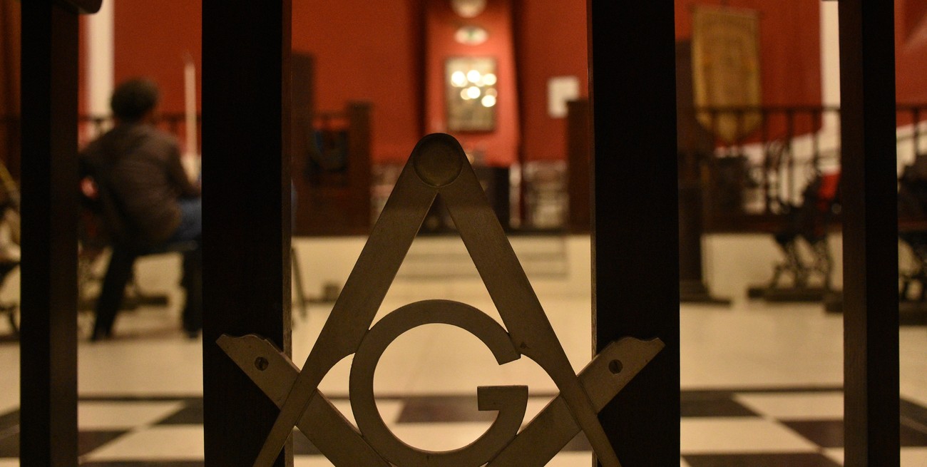 Varias pre candidatas en la logia Juana Manso, la nueva masonería femenina en Santa Fe