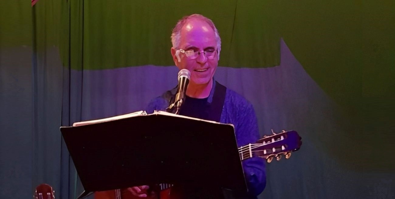 Fernando Montalbano presenta “Sabina, Serrat y Cía”