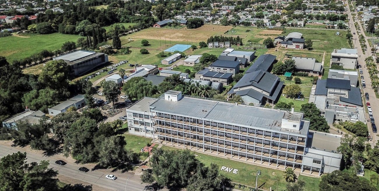 Se conmemora el 50° aniversario del traspaso de FAVE a UNL