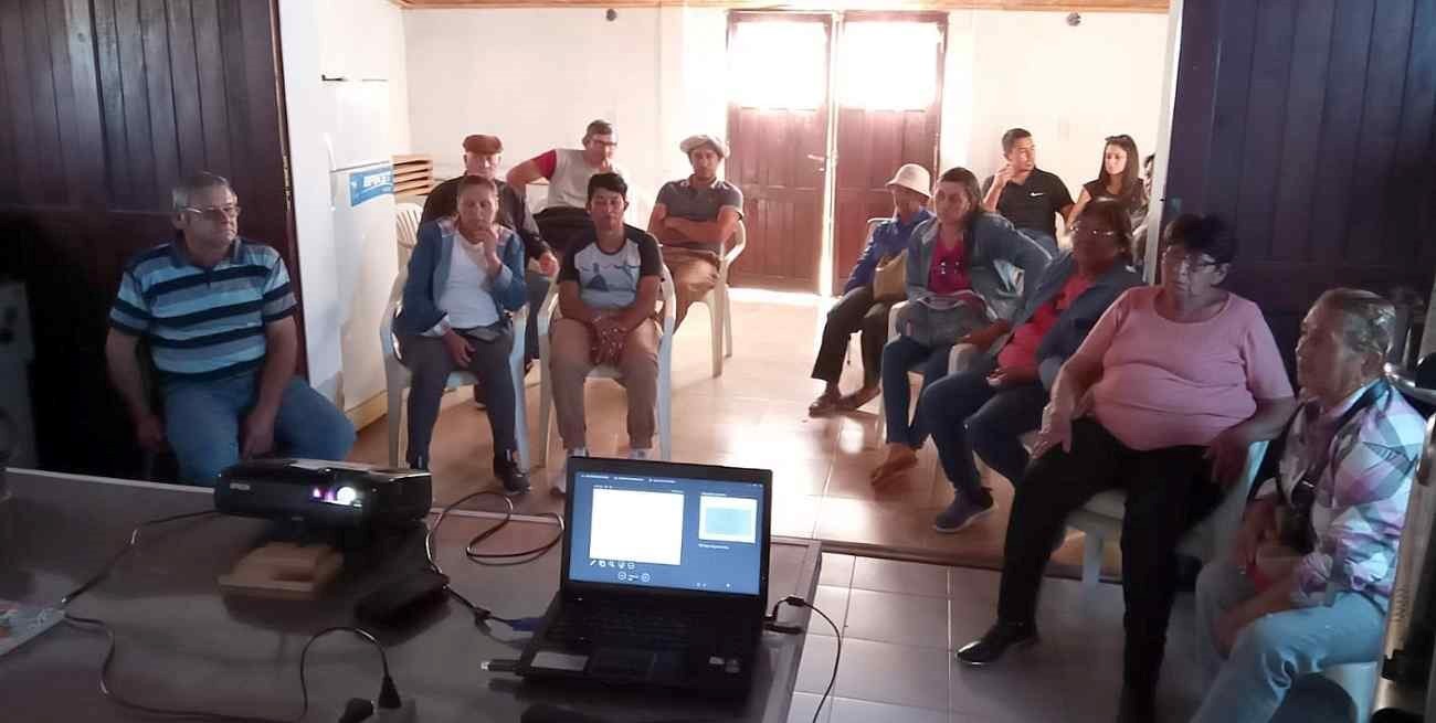 Otro eslabón de la “cadena solidaria”: capacitación impositiva y comercial para ganaderos de la Cuña Boscosa