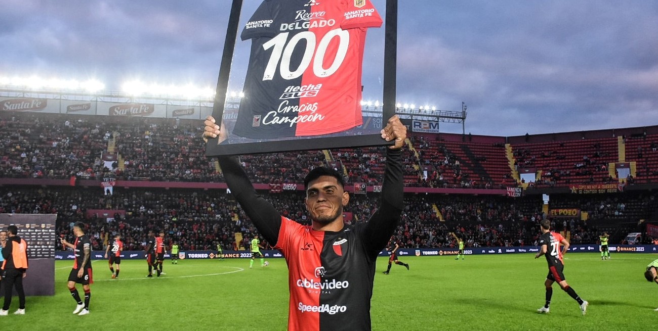 Delgado festejó sus "100" en Colón con un partidazo ante Barracas