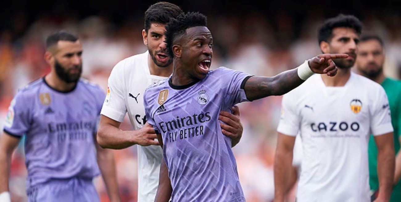 Vinicius sufrió racismo y tuvo un fuerte cruce con el presidente de LaLiga de España