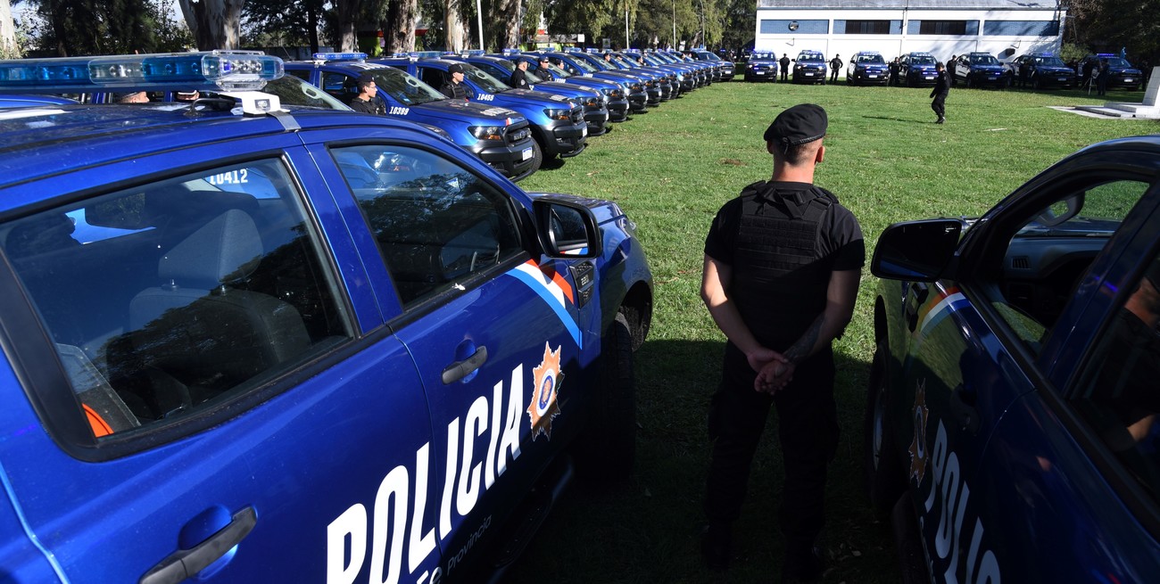 La Provincia de Santa Fe incorporó 60 camionetas 0 km para la policía de la Unidad Regional II