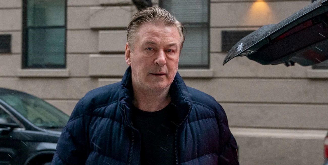 Acusaron a Alec Baldwin de maltratar y despreciar a una moza