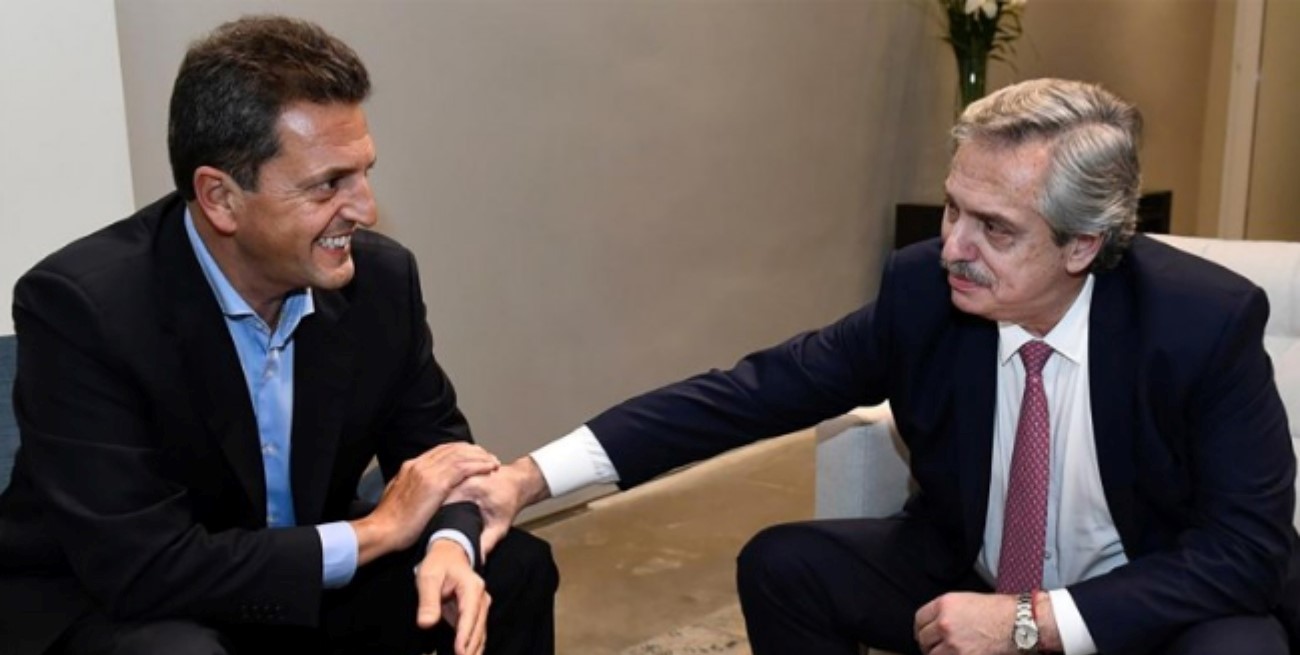 Alberto Fernández se bajó del acto junto a Sergio Massa