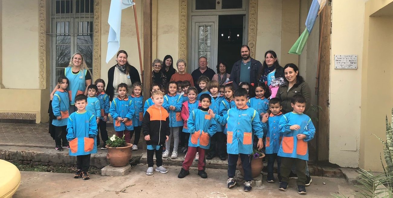 Niños del Jardín Nº 300 celebraron el Día de los Museos con un visita especial