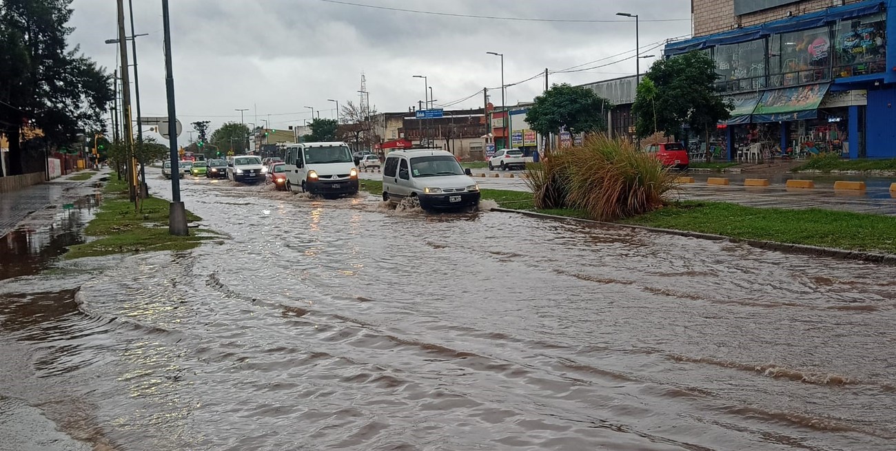 Continúa la lluvia: así se encuentran algunos sectores de la ciudad de Santa Fe