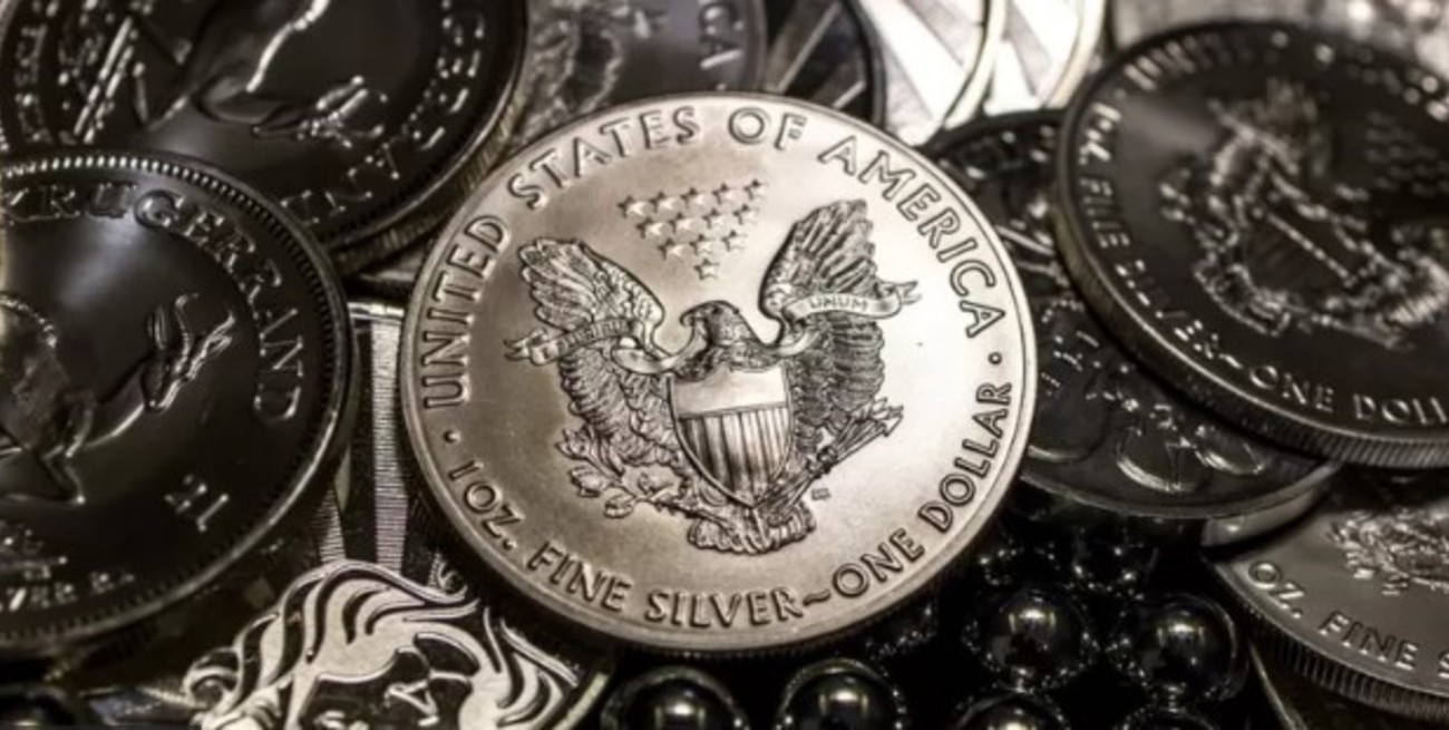 Proponen que Estados Unidos acuñe una moneda de platino para evitar el default
