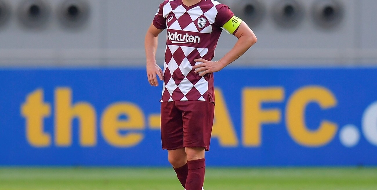 A sus 39 años: Iniesta deja el fútbol japonés pero confirma que seguirá en actividad