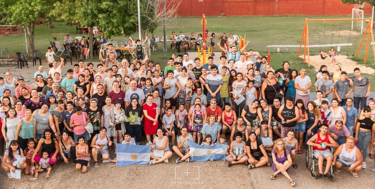 "Soñar sin límites", un libro con historias de autosuperación