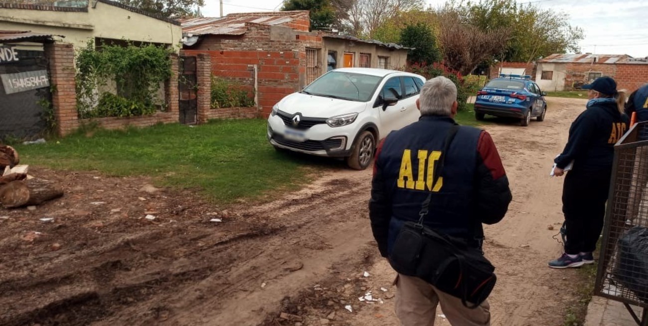 Encontraron la Renault Captur robada a una familia en barrio Alvear