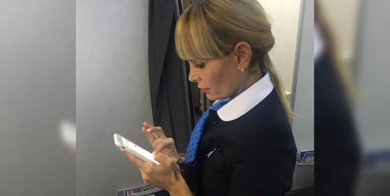 La azafata que hizo la amenaza de bomba se negó a declarar y sigue detenida en Ezeiza