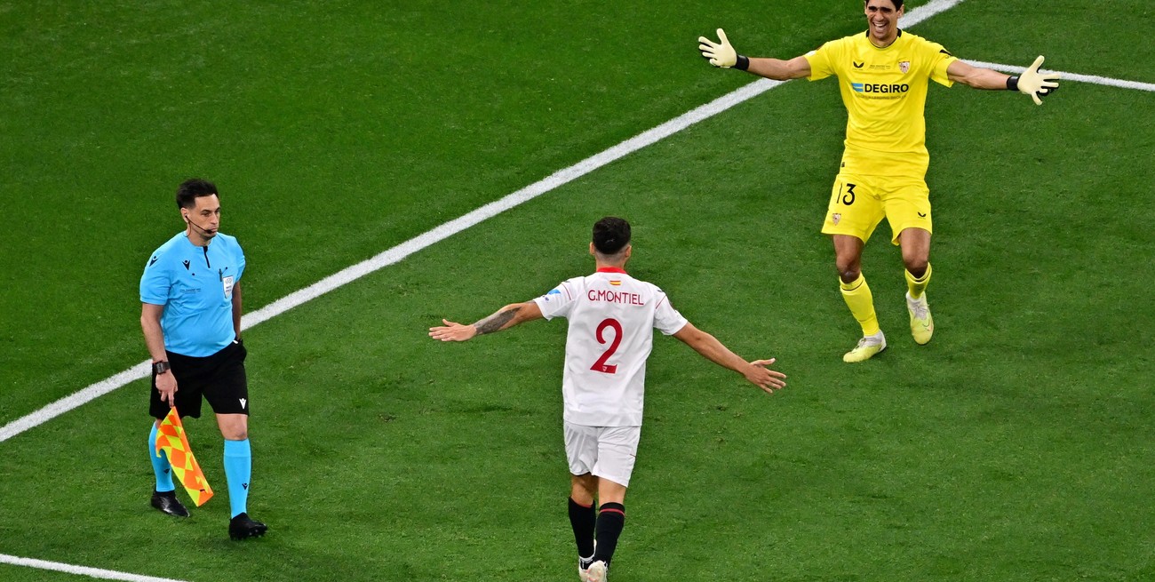 Con el penal definitorio de Montiel, Sevilla derrotó a la Roma y se consagró campeón de la Europa League
