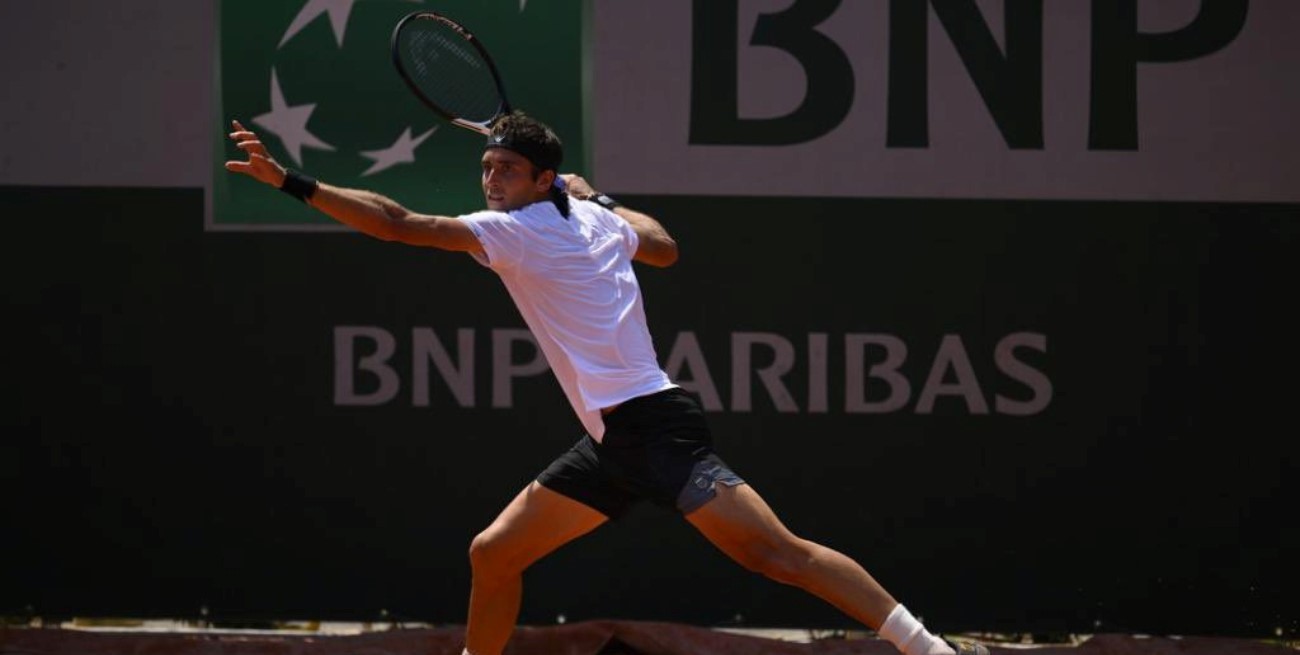 Tomás Etcheverry ganó y se metió por primera vez en tercera ronda de Grand Slam