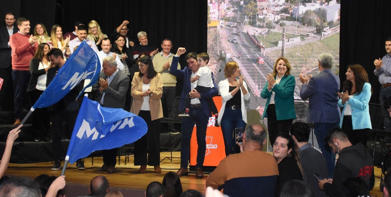 Fuerte respaldo a la candidatura de Paco Garibaldi al Senado