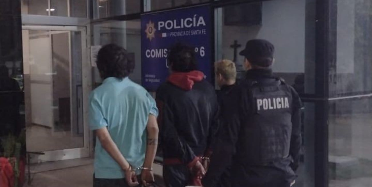 Ladrones con las manos en la rueda