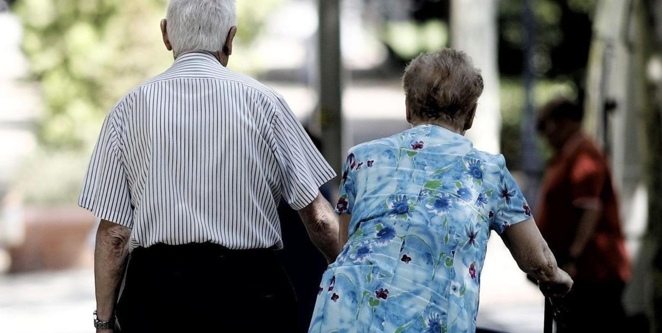 Se corrigió el decreto para que los jubilados cobren con la nueva fórmula el bono de 70 mil pesos