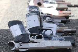 Armas incautadas y las deudas del destino planteadas en un extenso pedido de informes aprobado en Diputados.