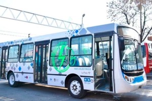 Está en funcionamiento el primer colectivo con batería de litio