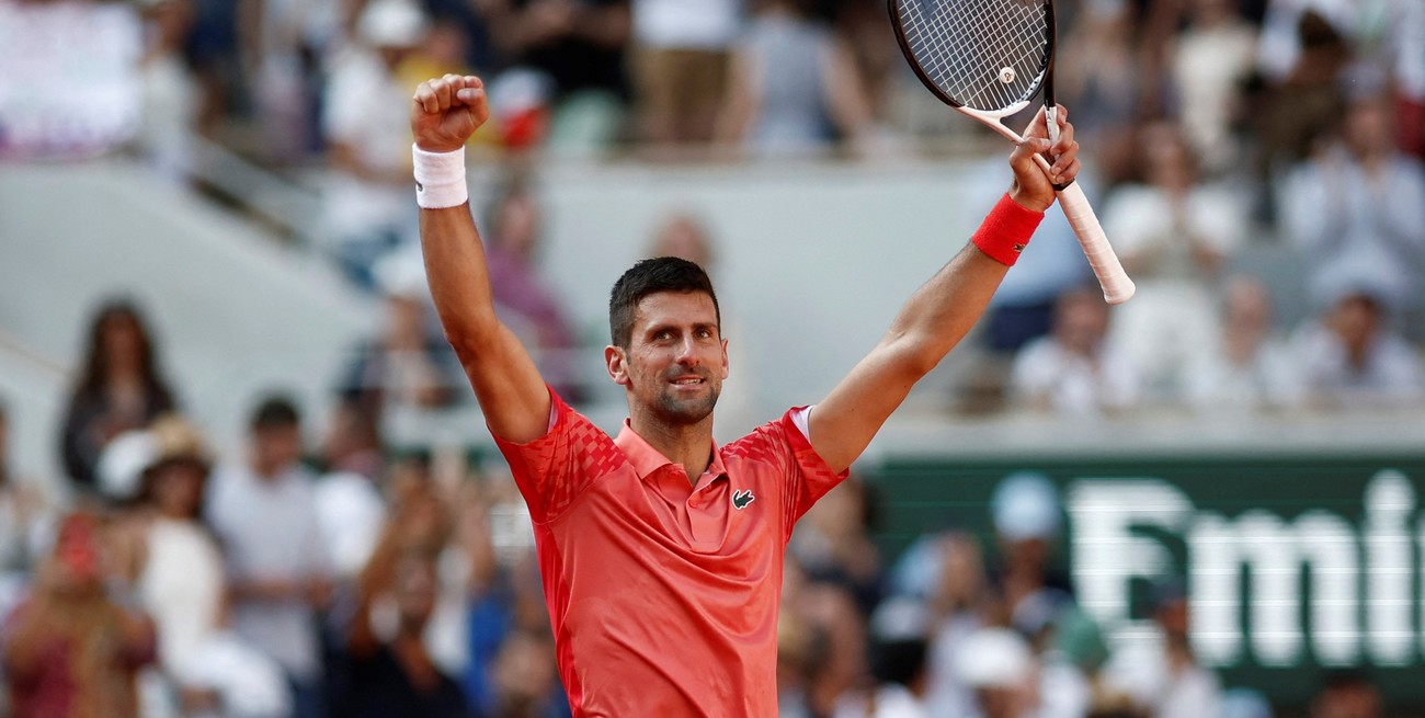 Djokovic le dio vuelta el partido a Khachanov y se metió en semis de Roland Garros